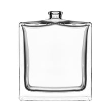 DAVID CLEAR GLASS BOTTLE 100ML - 15MM  with Shiny silver 15 mm spray crimp pump With Shiny silver Straight Band collar, Finish: 15MM AND Cushion surlyn cap, Finish: 15MM (8110634, 81078688112756, 8112744)